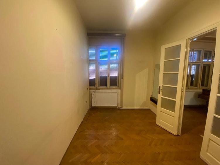 Casă de vânzare în Lugoj – Strada COMUNA DIN PARIS - 3