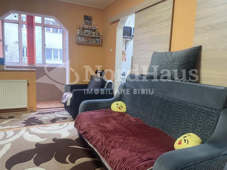 Garsonieră 27 mp, etaj 2, balcon – Vasile Aaron, Sibiu - 1