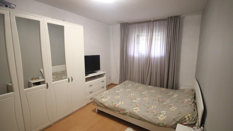 Vanzare casa foarte solida,renovata impecabil.Zona Freidorf. - 9