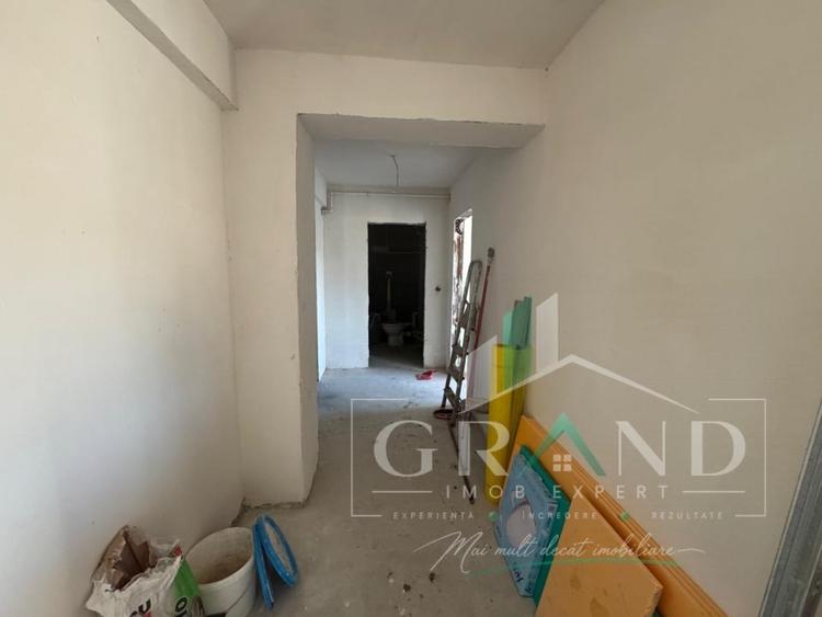 Apartament cu 2 camere semidecomandat în Dâmbul Rotund