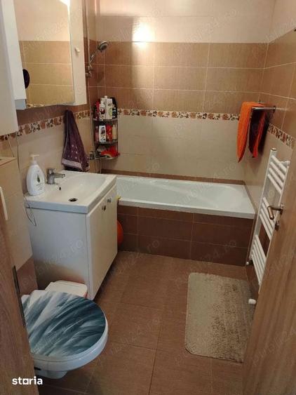 Apartament cu 3 camere decomandat în Ciarda Roșie