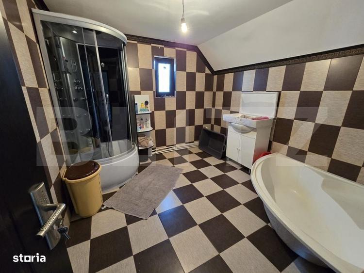 Casă cu 4 camere în Valea Ursului
