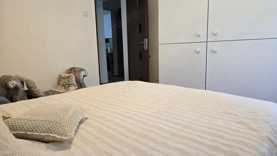 Apartament cu 3 camere decomandat în Zarand