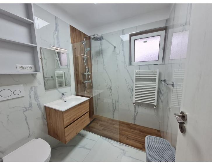 Apartament cu 2 camere decomandat, mobilat în Europa