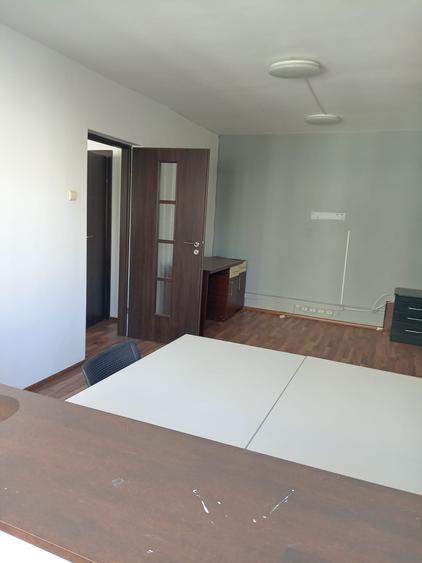 Apartament cu 4 camere în Moșilor