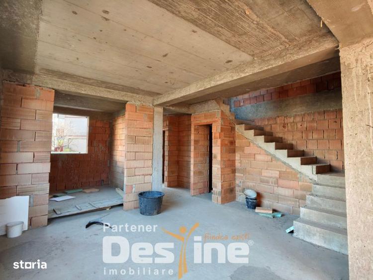 Casă cu 4 camere cu Teren 300 Mp în Bunloc