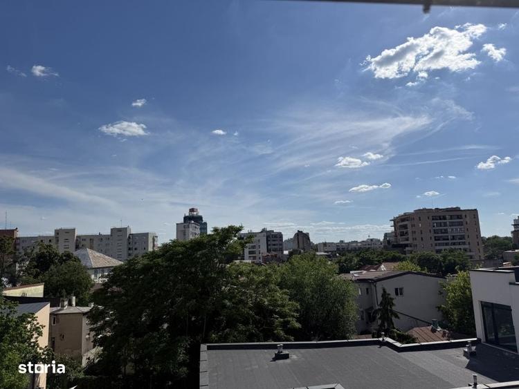Apartament cu 4 camere în Moșilor