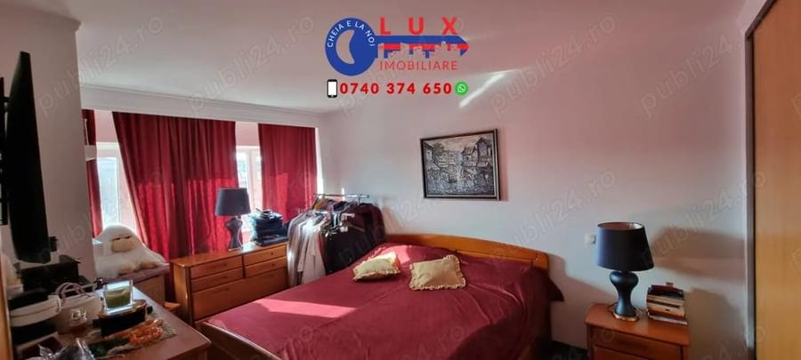 Apartament cu 3 camere decomandat în Babadag