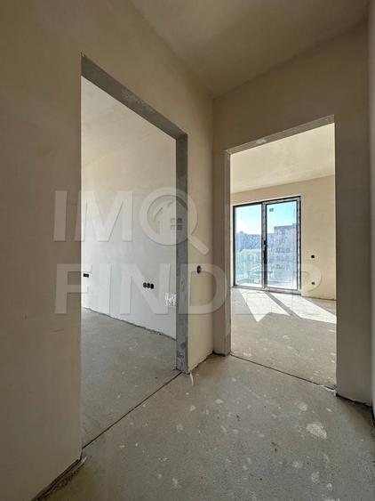 Apartament cu 3 camere semidecomandat în Andrei Mureșanu
