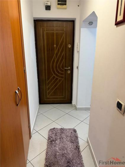 Apartament cu 2 camere decomandat în Est