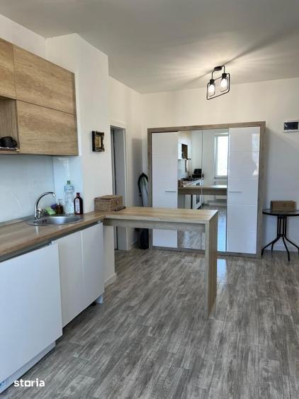 Apartament cu 3 camere, mobilat în Zorilor