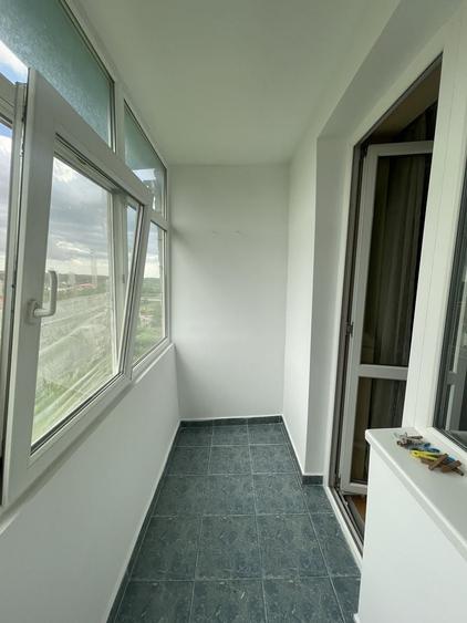 Apartament cu 3 camere semidecomandat în Mihail Kogălniceanu