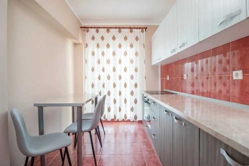 Apartament cu 2 camere decomandat în Nufărul