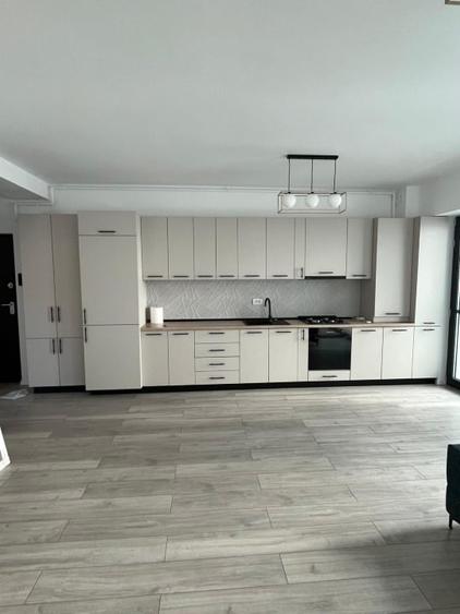 Apartament cu 2 camere decomandat în Decebal