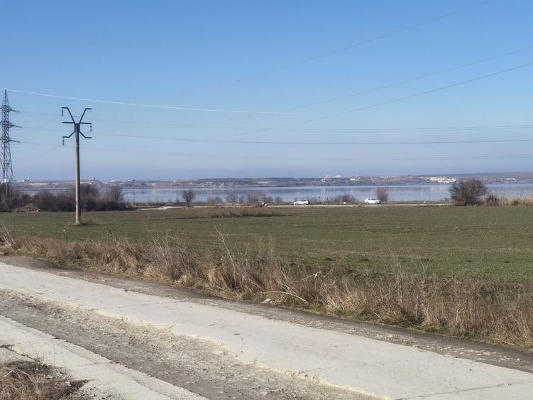 Teren Construcții intravilan de 15000 mp, în Corbu