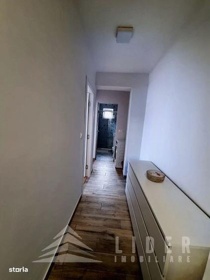 Apartament cu 3 camere decomandat în Gruia
