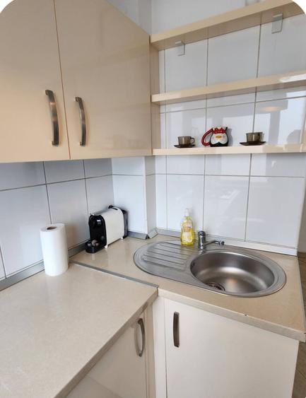 Apartament cu 2 camere decomandat în P-ța Universității