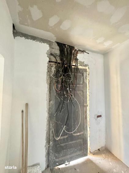 Casă cu 4 camere în Uiești