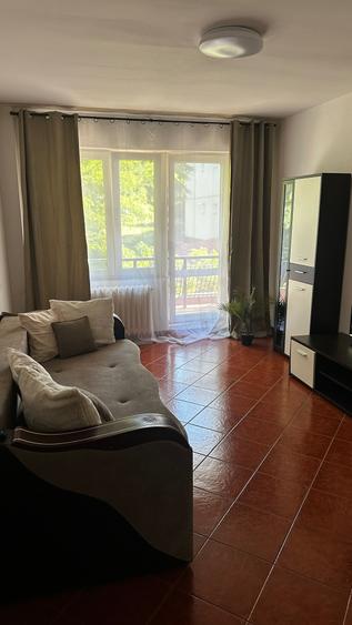 Apartament cu 2 camere decomandat în Tudor