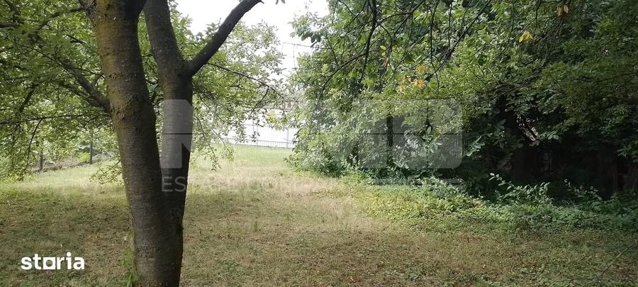 Teren de 844 mp, în Central