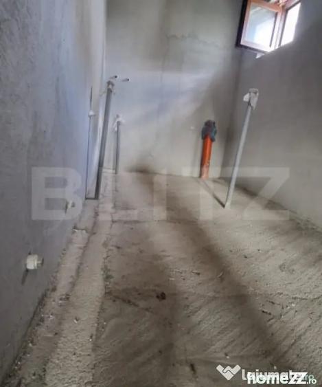 Casă cu 4 camere cu Teren 420 Mp în Stupini