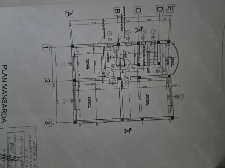 Casă cu 4 camere în Central