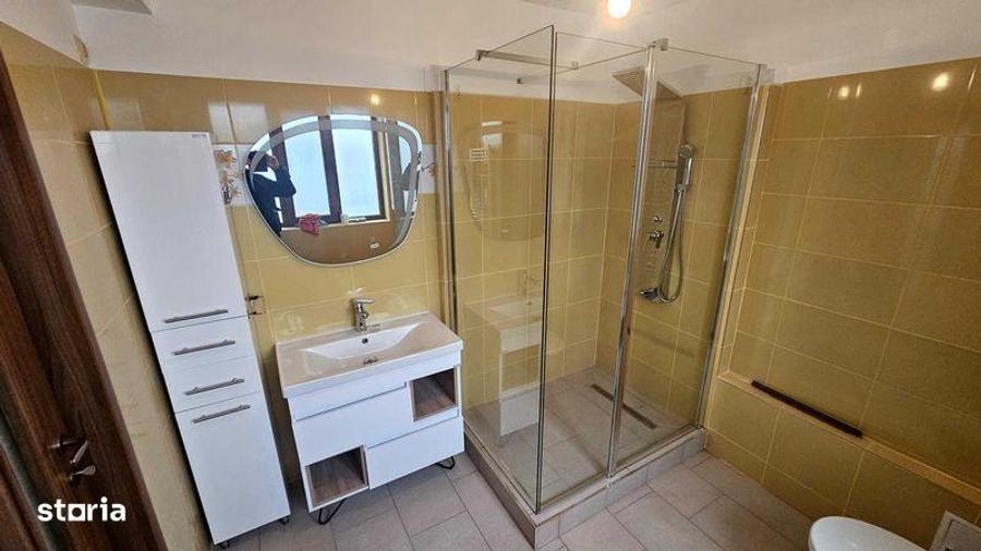 Casă cu 4 camere cu Teren 244 Mp în Central