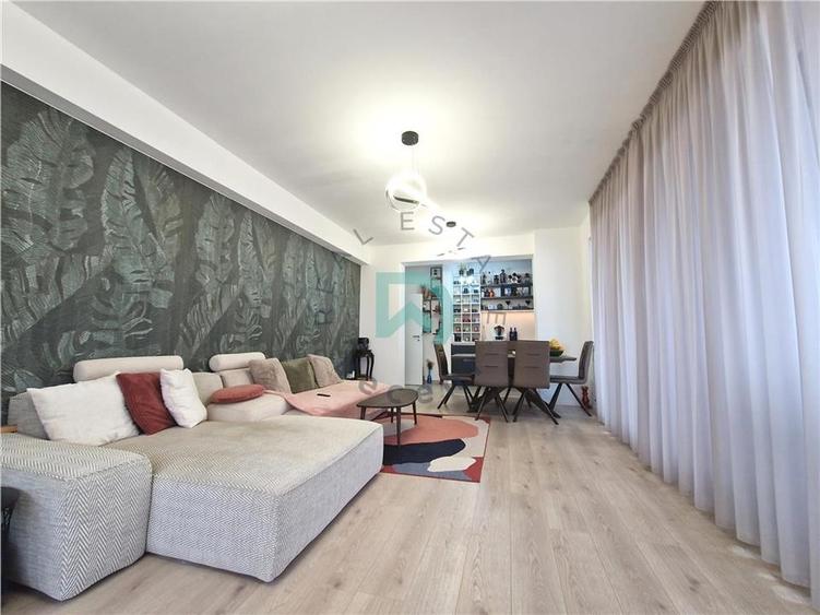 Penthouse, Qualis 2, Tractorul - 18