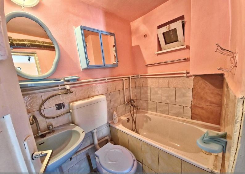 CASA IN BERISLAVESTI - LA 8 KM DE CALIMANESTI - 13