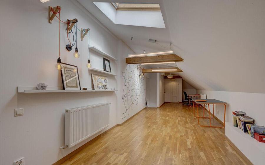 In Cartierul Evreiesc, casa 3 camere pivnita si mansarda - 3