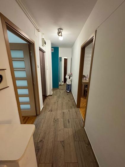 Inchiriez apartament 3 camere - 7