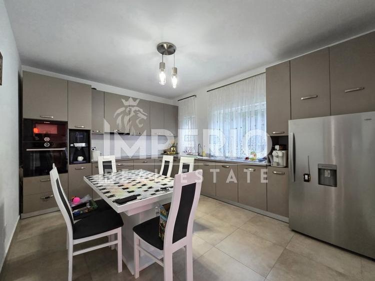 Casa individuala la cheie + garaj, curte spectaculoasa! - 3