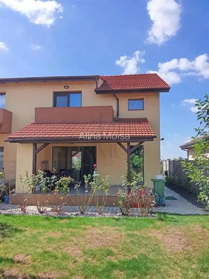 Duplex mobilat utilat - langa asfalt - 5 camere Duplex mobilat utilat - langa asfalt - 5 camere