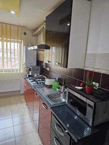 Vand apartament cu trei camere. - 3