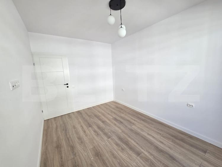 Apartament cu 2 camere semidecomandat în Florești — fotografia 3