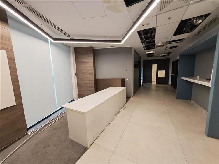 Inchiriere spatiu comercial Aurel Vlaicu - showroom/retail/birou - 3