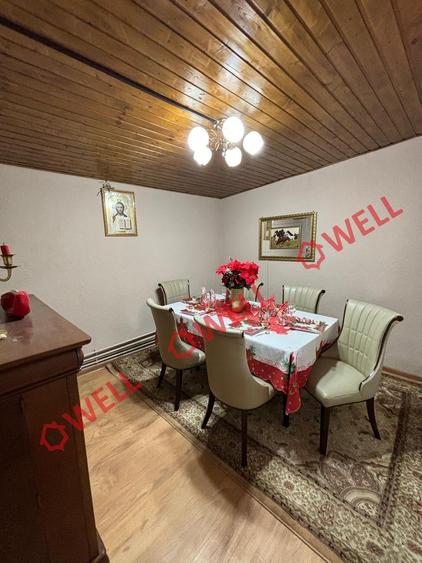 Casă familială de vânzare în Brețcu, pe strada Principală! - 1