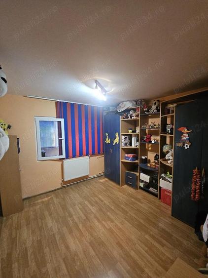 Apartament 2 camere decomandat et 1 - 1