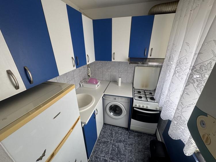 Apartament 2 camere zona Inel 2 - Scoala 8 - 5