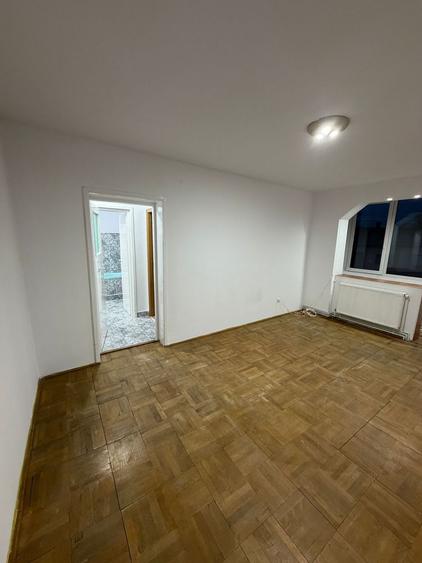 Vand apartament-Lugoj,str.Traian Grozavescu - 6