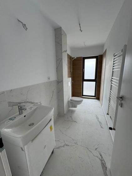 Apartament 3 camere , zona Calea Moldovei - 5