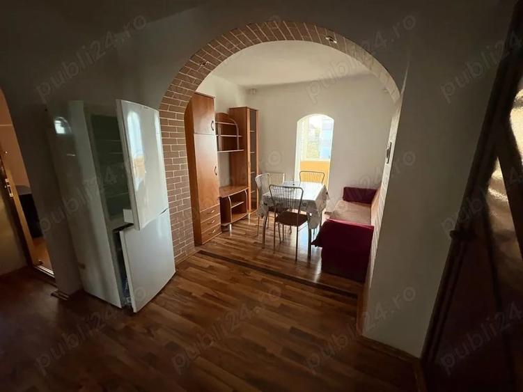 Apartament cu 2 camere decomandat, mobilat în Dacia