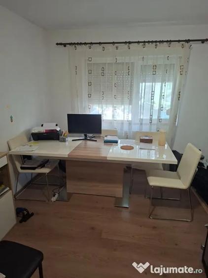 Apartament cu 2 camere decomandat în Broșteni