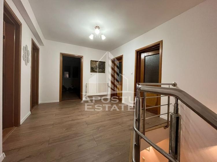 Casa individuala cu 6 camere, 3 bai, garaj, teren 500 mp si 2 fronturi - 13