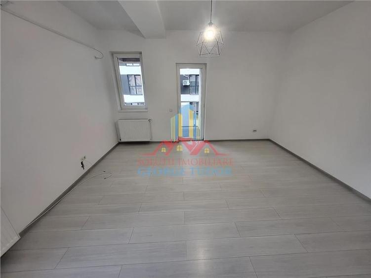 Inchiriere garsoniera nemobilata Militari Residence - 6