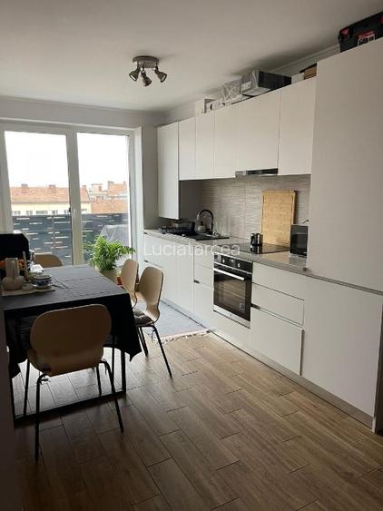 Dau spre închiriere apartament centu Cluj