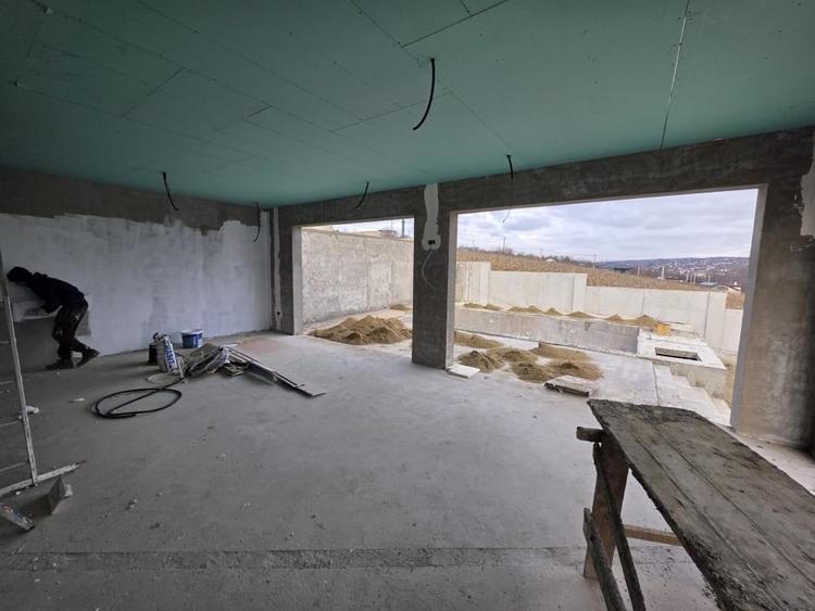 Vila exclusivista cu piscina langa lac. Acasa ca in vacanta! - 6