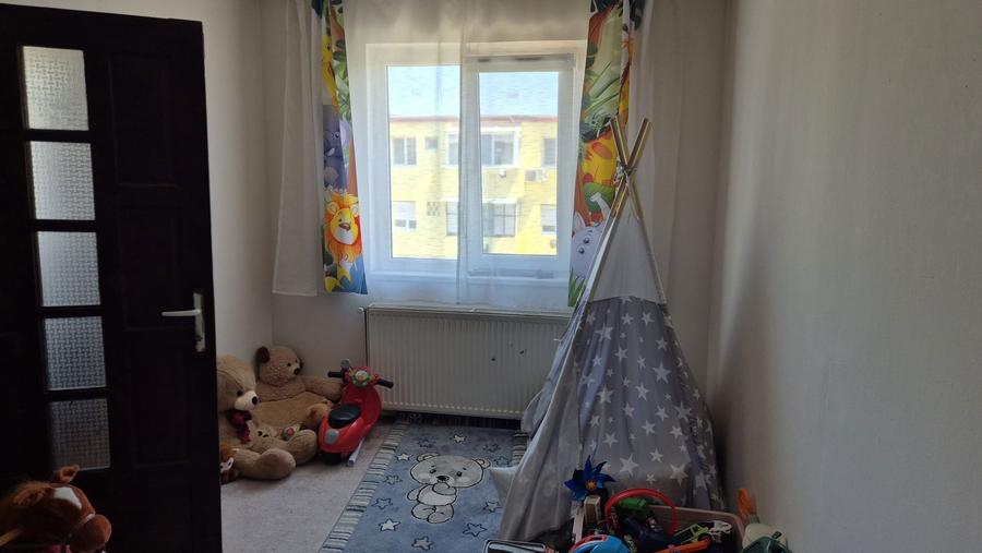 Vand Apartament la CHEIE !!! 2 camere - 7