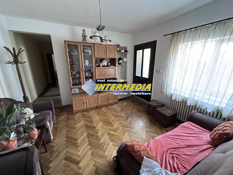 Casa de vanzare Centru renovata teren 320 mp - 6