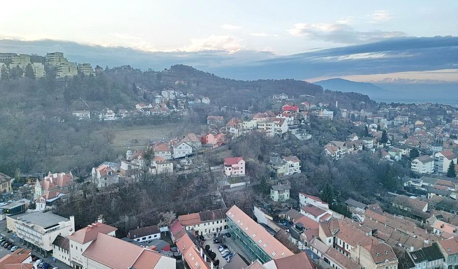 Teren intravilan, ultracentral. - 17